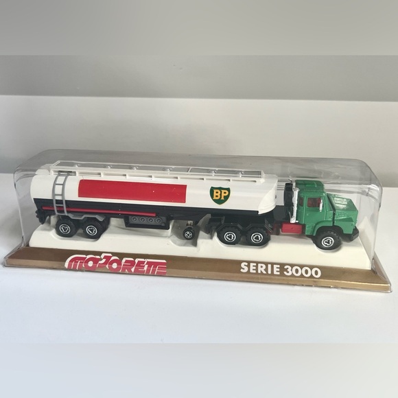 Vintage Majorette Scania BP Oil Tractor Trailer Semi Truck Series 3000, France - Picture 5 of 9